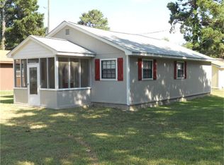 294 Saturn Dr, Trinity, TX 75862