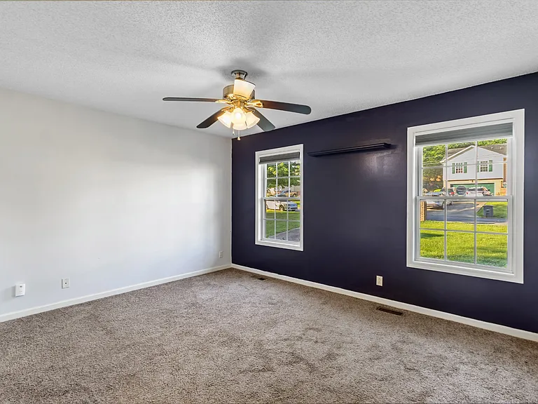 2627 Elkmont Dr — Photo 8