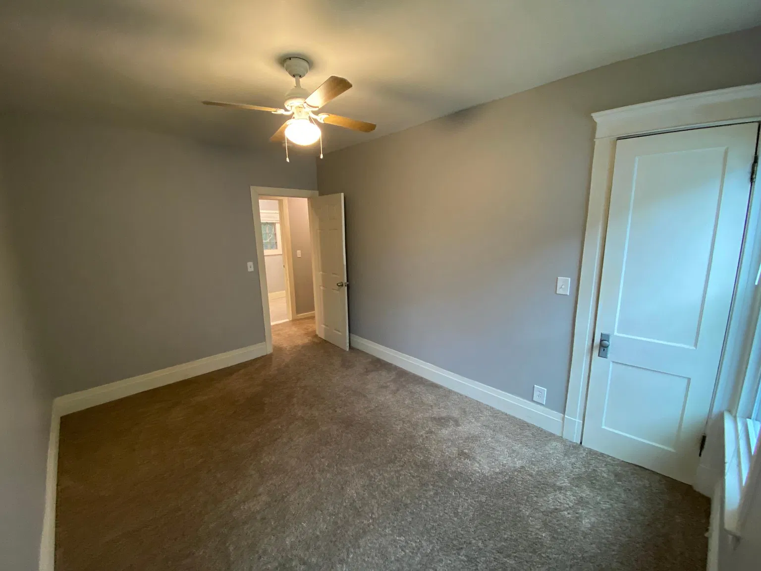 112 Evans St — Photo 1