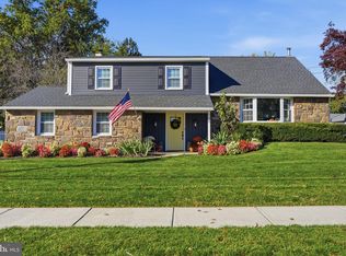 186 Fletcher Dr, Morrisville, PA 19067