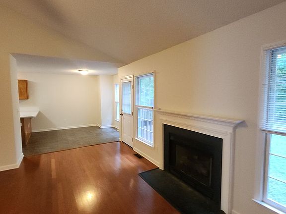 5th image of 6088 Yeaton Glen Dr