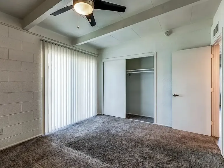 6103 N 48th Ave #2 — Photo 7