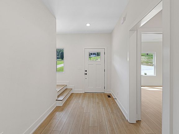 5th image of 1008 Fontaine Dr