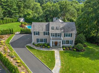22 Parkwood Pl, Rye Brook, NY 10573