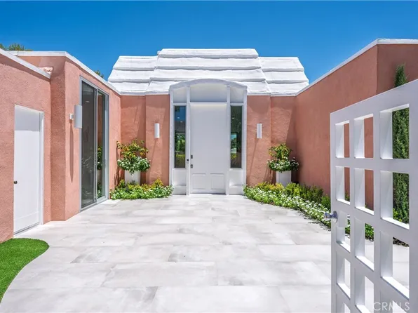 47090 Amir Dr, Palm Desert, CA 92260
