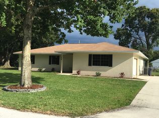 148 Connie Lee Ct, Lakeland, FL 33809