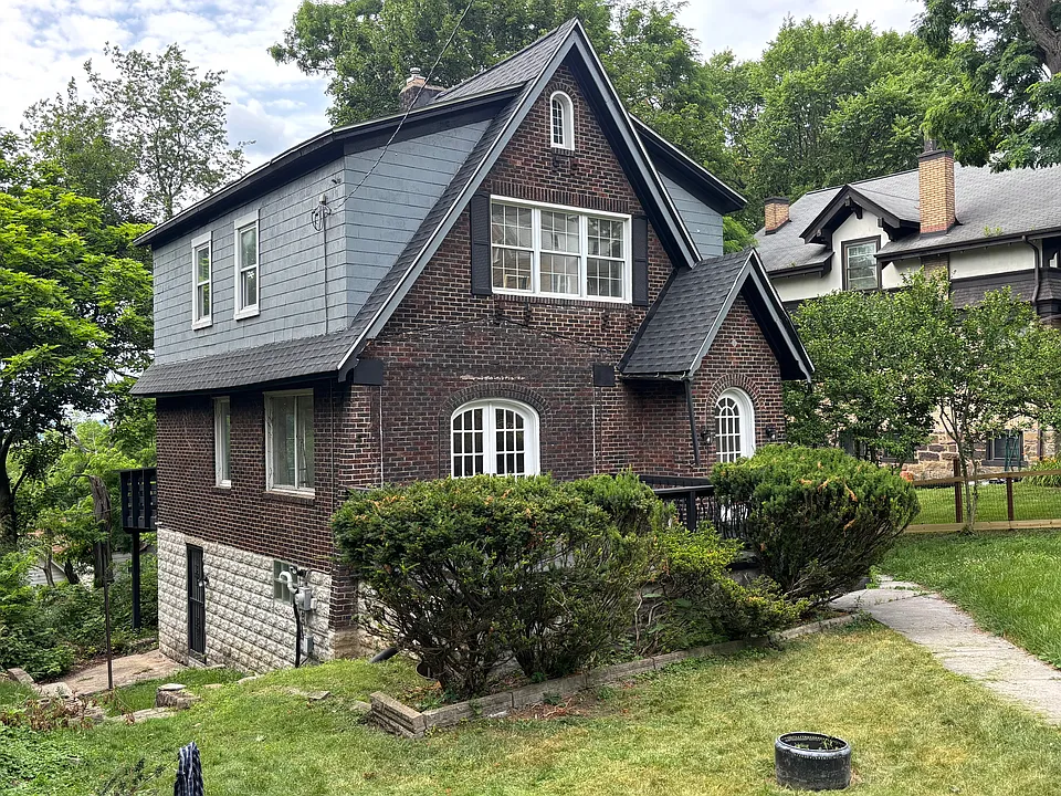 511 Montview Pl