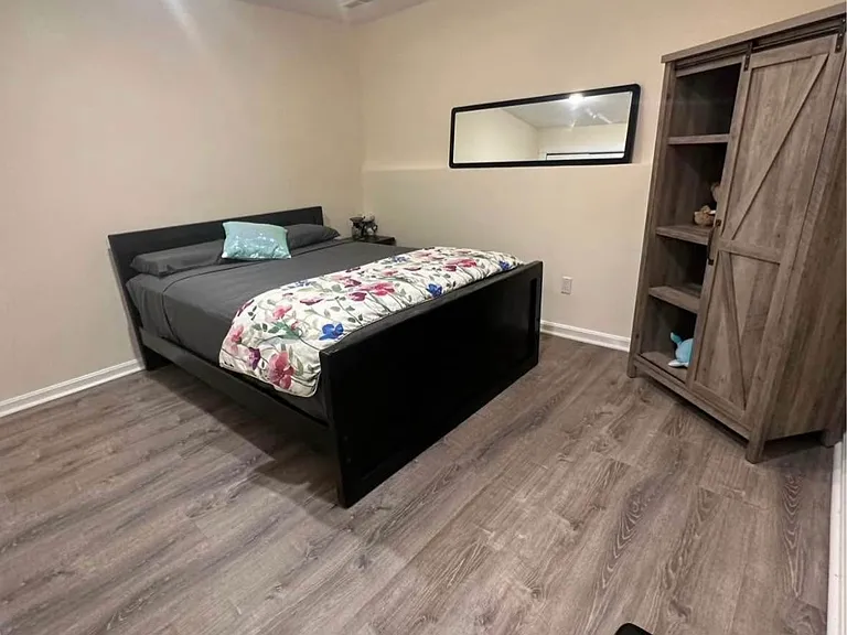 1644 Valencia Way — Photo 12