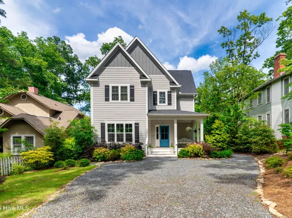 365 E Maine Avenue, Southern Pines, NC 28387