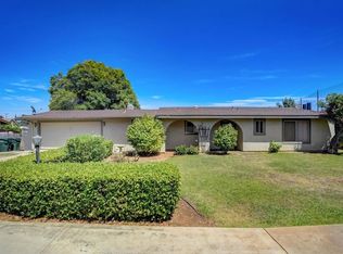 909 Rock Springs Rd, San Marcos, CA 92069