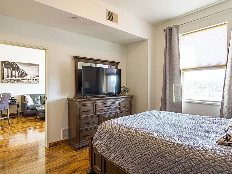 134 N Leroy St #306 — Photo 2
