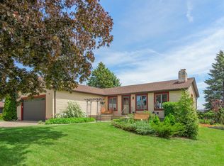 46 Feece Dr, Batavia, IL 60510