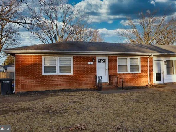 1105 Davis St, Colonial Beach, VA 22443