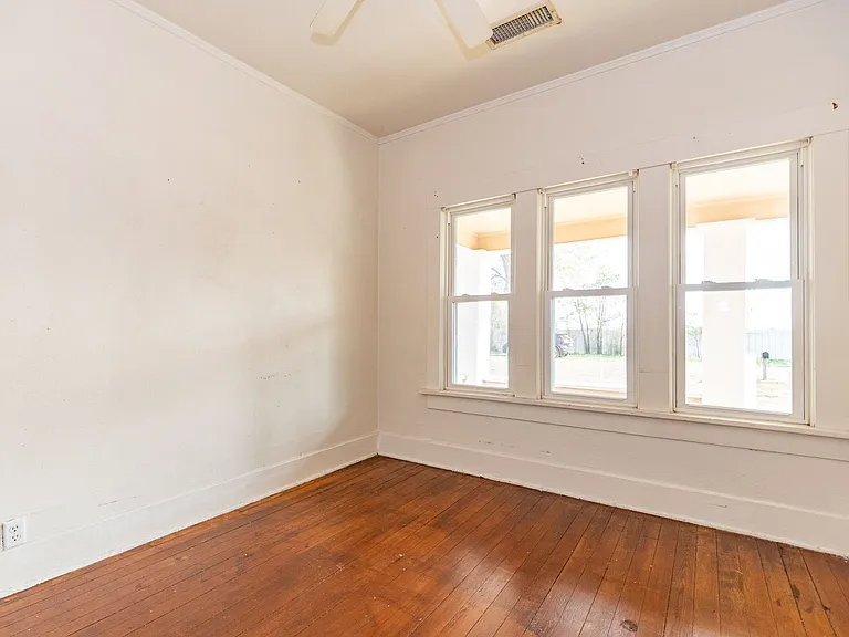 4102 W Sundown Ln — Photo 10