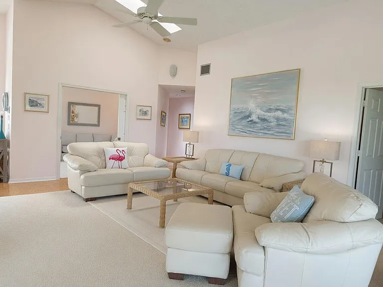 6231 SE Ames Way — Photo 6