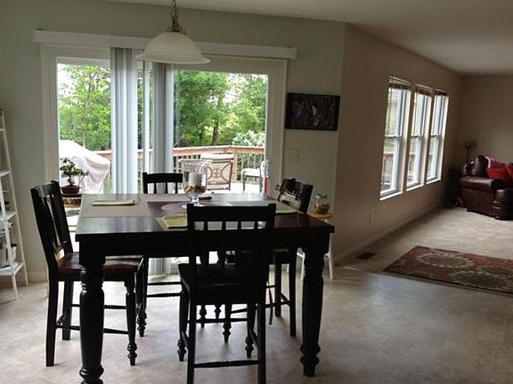 Breakfast nook opens to deck