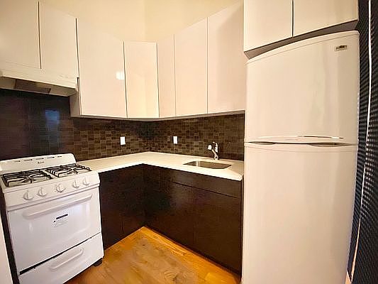 1st image of 3049 Brighton Third St #310