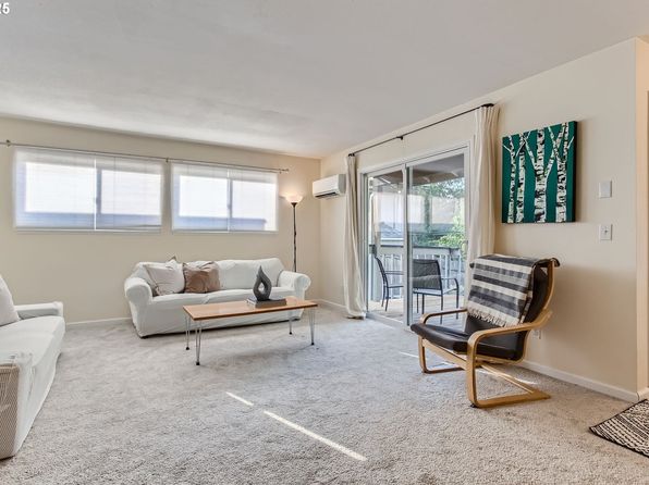 5248 SW Baird St, Portland, OR 97219