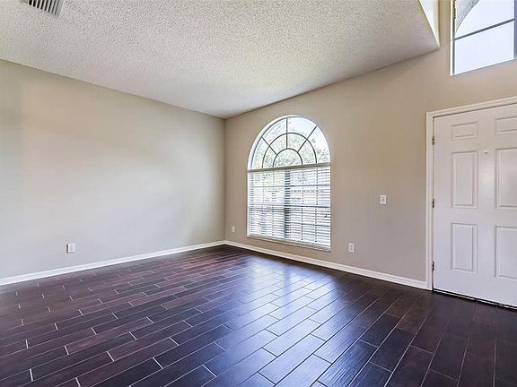 3rd image of 10321 Goldenbrook Way