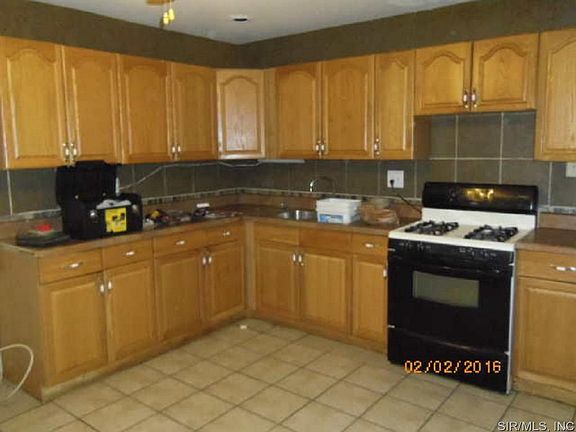 4th image of 512 Saint James Dr