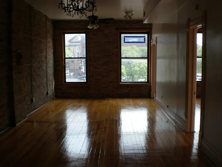 1418 W Division St #2 — Photo 4
