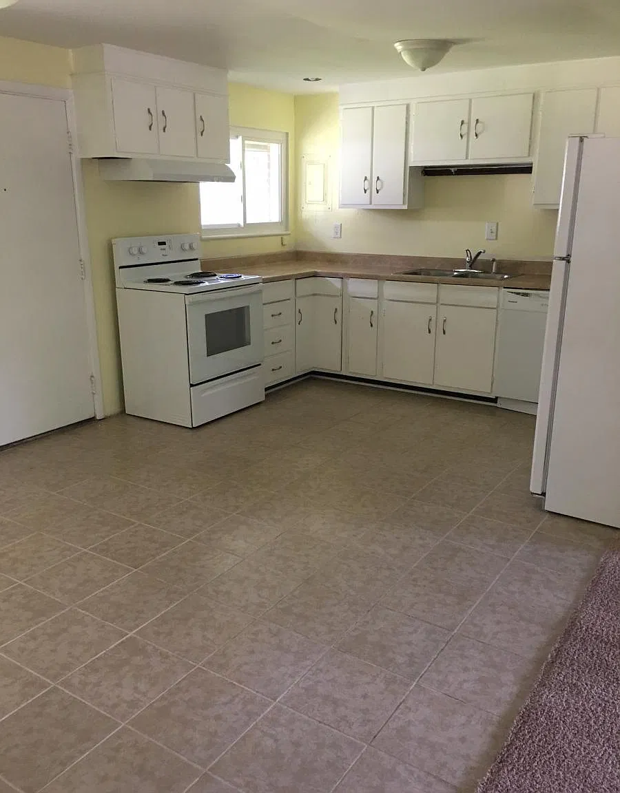 3 bed, 1404 sqft, $1,775 — Photo 3
