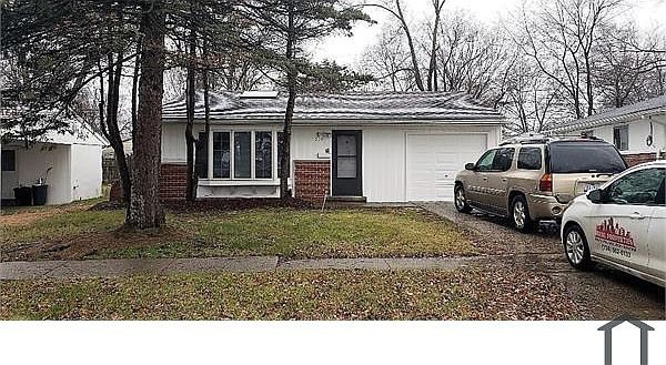 2nd image of 1038 Studebaker Ave