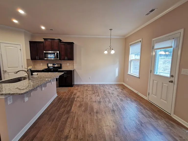 7107 Thornrose Dr — Photo 6