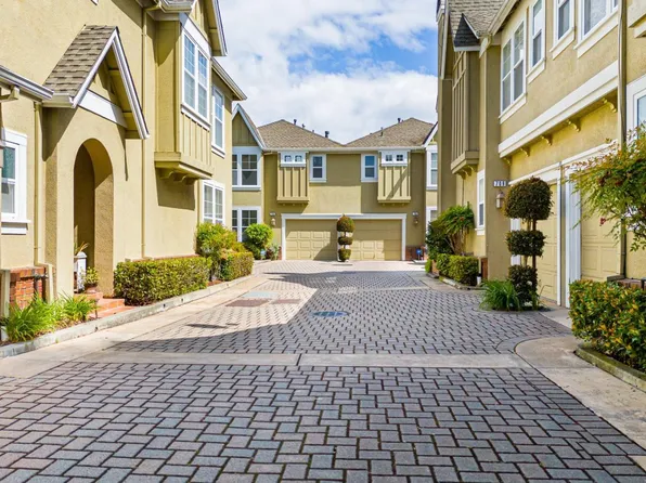 707 Valparaiso Ave, Menlo Park, CA 94025