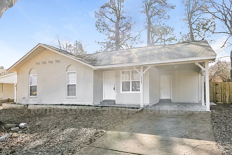 1st image of 3265 Mayfair Dr