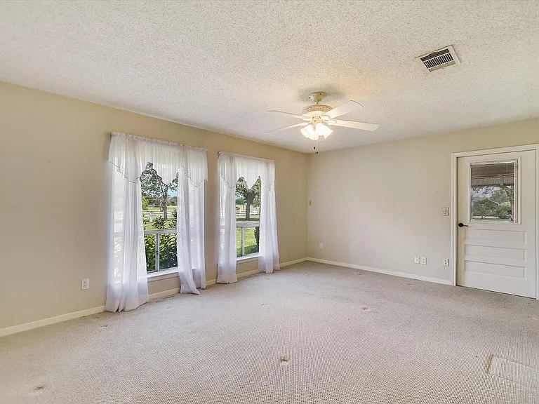 7 Brenda Ln — Photo 9