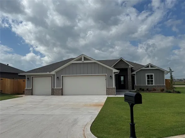 1212 Ariana St, Shawnee, OK 74804