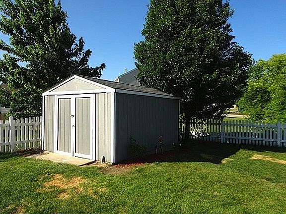 5th image of 2406 Twin Fountain Ct