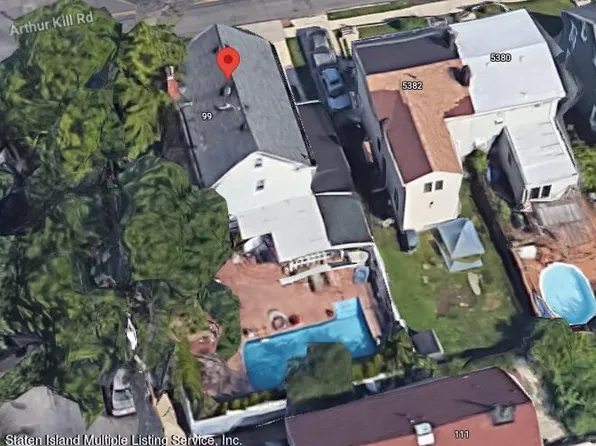 5386 Arthur Kill Rd, Staten Island, NY 10307