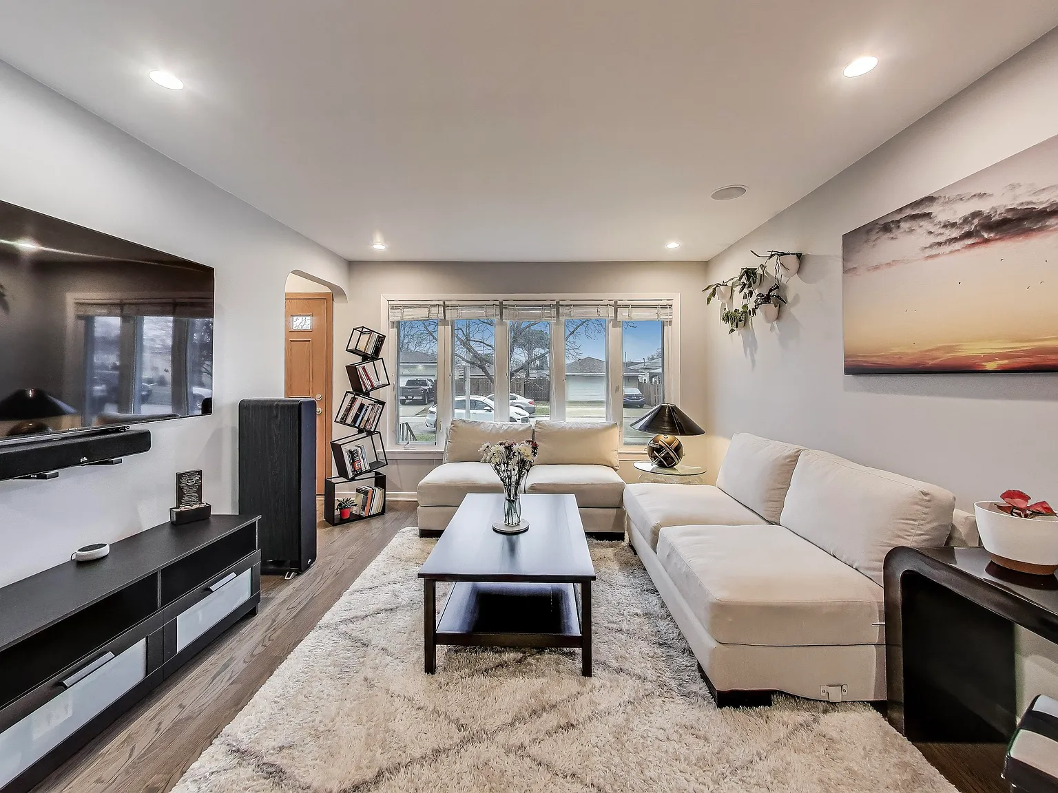 3 bed, $4,000 — Photo 3