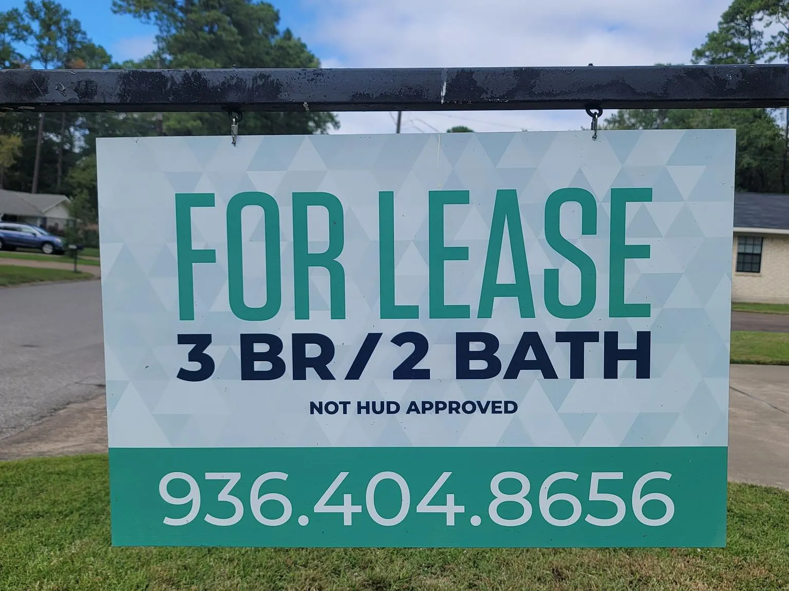 1320 Crooked Creek Dr — Photo 2