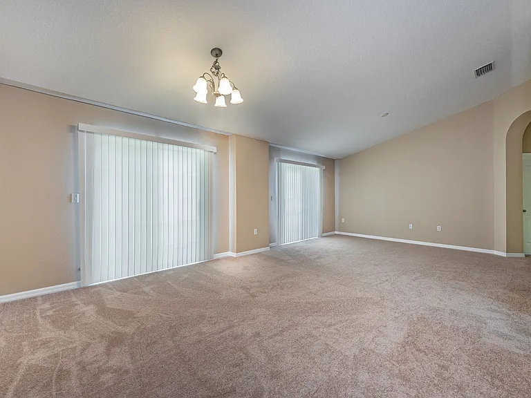 6750 Eagle Feather Dr — Photo 6