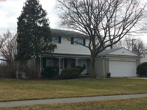 3rd image of 19115 Green Spruce Ln