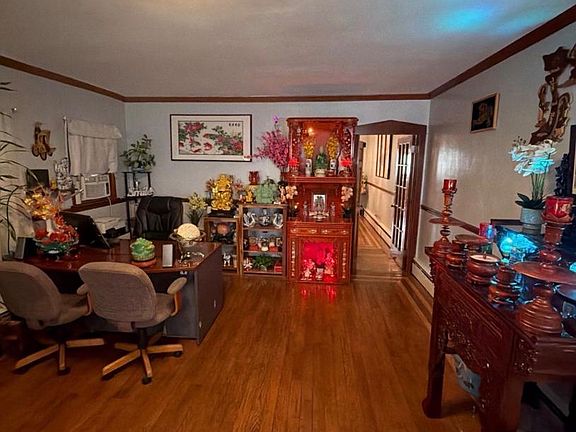 2nd image of 5035 Westfield Ave