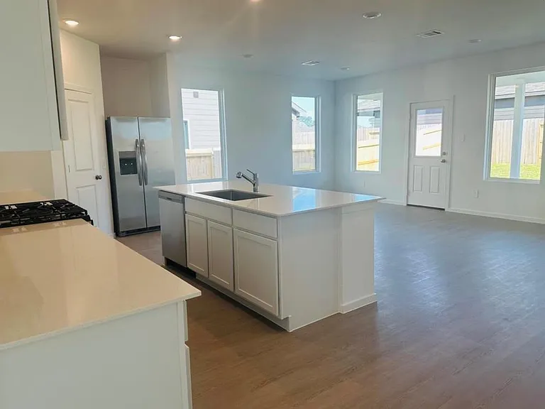 226 Draper Shadows Dr — Photo 22