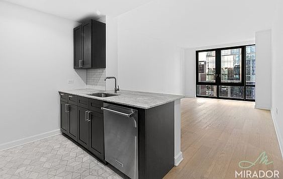 1st image of 21 W End Ave APT 2708