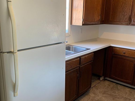 5th image of 1501 N Bertrand Dr APT 6