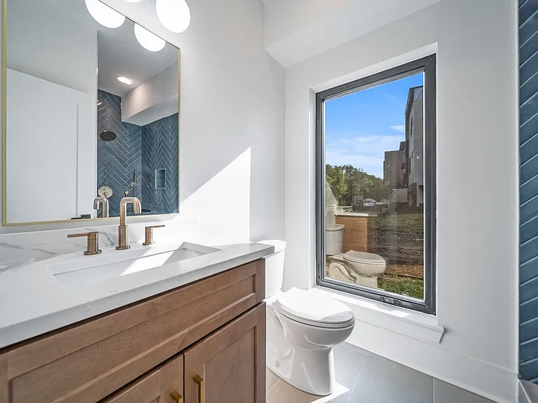 6011 Hill Cir — Photo 14
