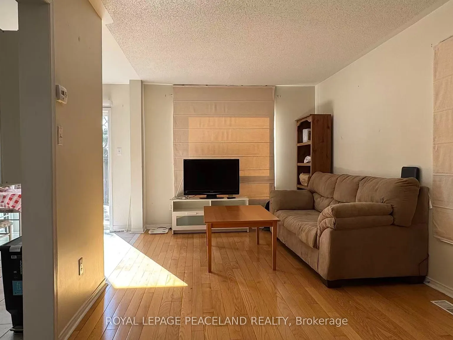 3 bed, $3,200 — Photo 2