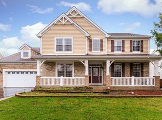 325 Red Rock Ln, Elgin, IL 60124