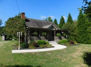 206 Carmichaels St, Rices Landing, PA 15357