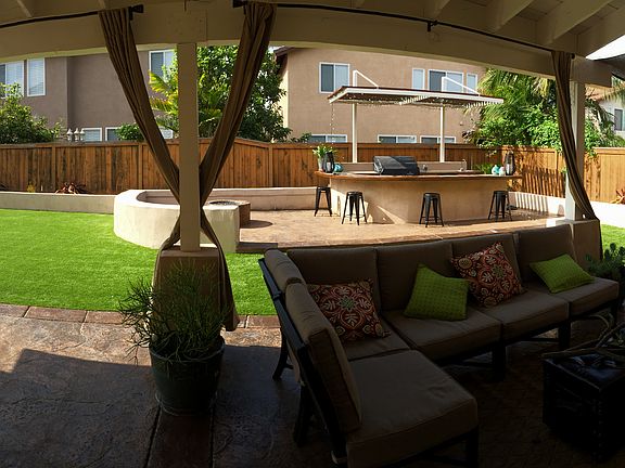 Turf, BBQ bar, Fire pit