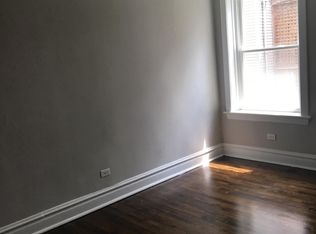 2009 W Hutchinson St, Chicago, IL 60618