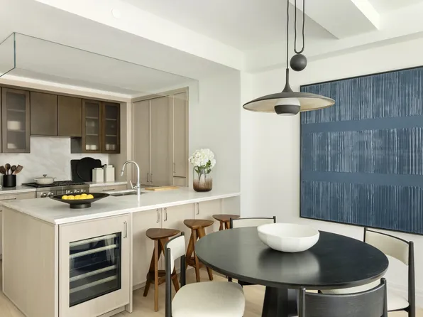 720 West End Avenue 5F image 3 of 22
