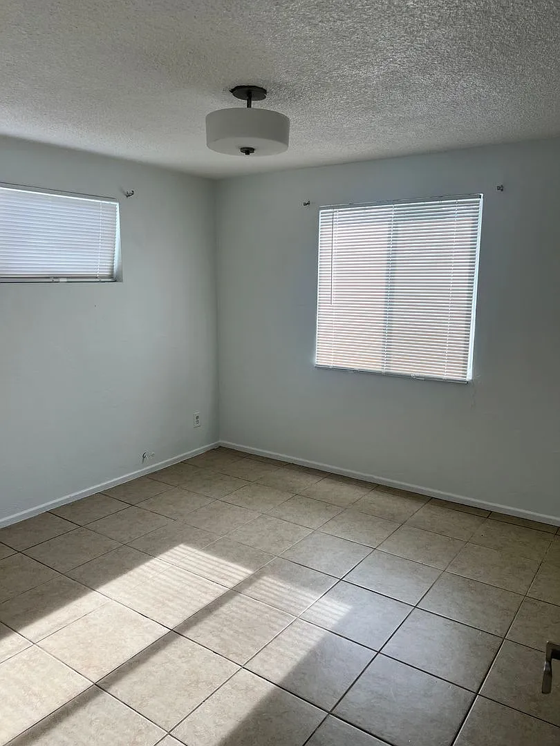 Small Community — Photo 4